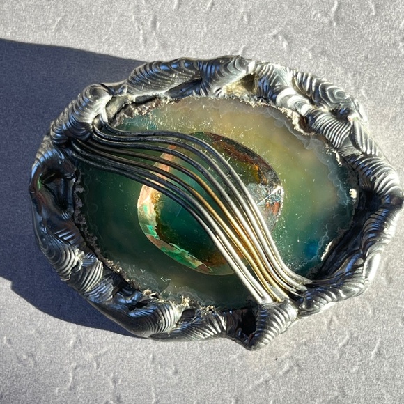ARTISAN Signed Brooch Metal, Stone, Crystal - Picture 1 of 5